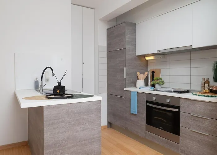 Sunny 1372 Apartament *