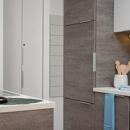 アパート Sunny 1372 *