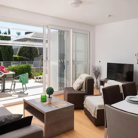 Sunny 1372 Petrčane